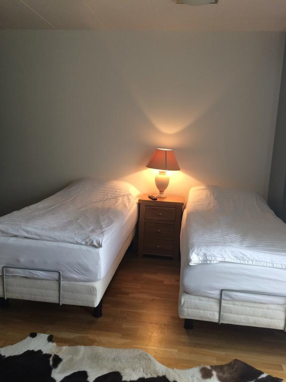 آكيورِيْري Hotel Ibudir Apartments الغرفة الصورة