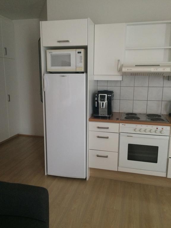آكيورِيْري Hotel Ibudir Apartments الغرفة الصورة