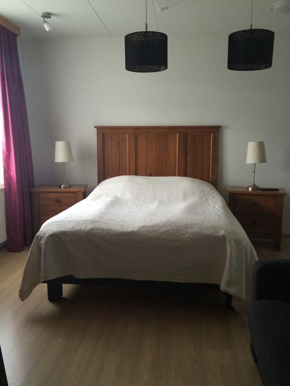 آكيورِيْري Hotel Ibudir Apartments الغرفة الصورة
